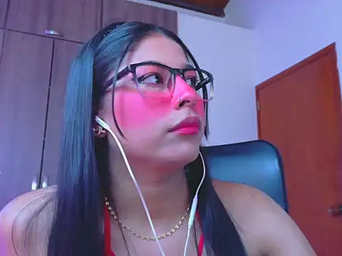 _ALLYSON18_ élő XXX-chatje