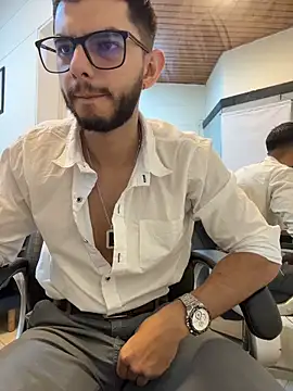 Milosky000 élő XXX-chatje