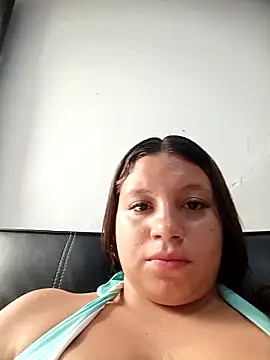 Virgin-TotonaのライブXXXチャット