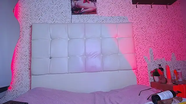 adalya_y's Live XXX Chat