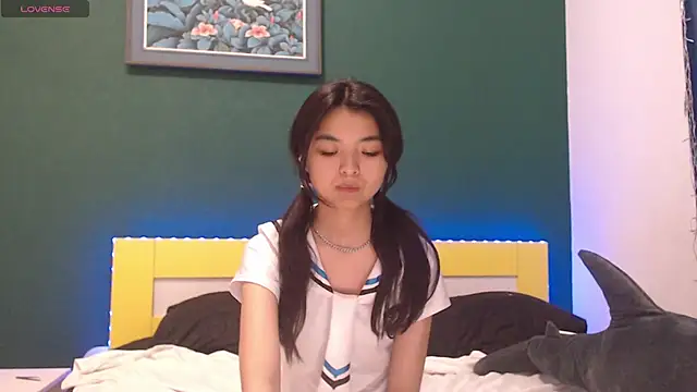 Shy_Kira: онлайн-секс-чат