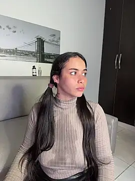 XXX chat uživo modela SophieRoyals