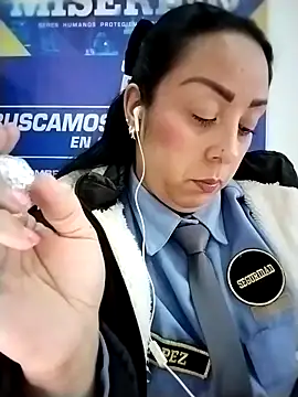 CRISTAL__11's Live XXX Chat