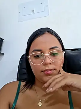 Naugthy-Mey's Live XXX Chat