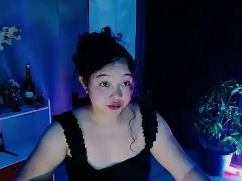 UrFavouriteCravings Pertunjukan Webcam