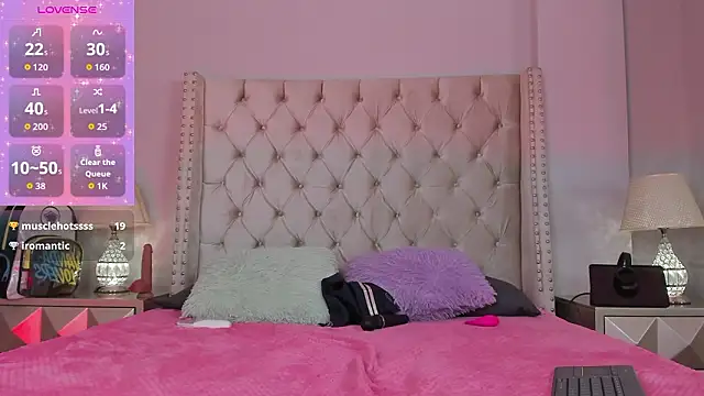 Charlie_Storm_ Chat XXX live