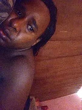 Hellentrans24's Live XXX Chat