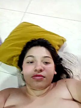 XXX chat uživo modela Alice_BigBoobs_Milk