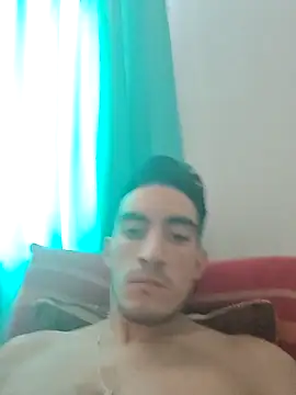 TommyMomentum Live XXX Chat