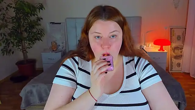 PolinaSalvatore 即時 XXX 聊天