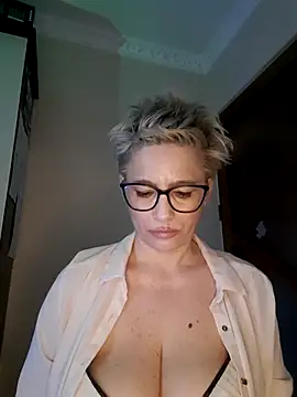 Chat XXX en directo de LunaBlaise