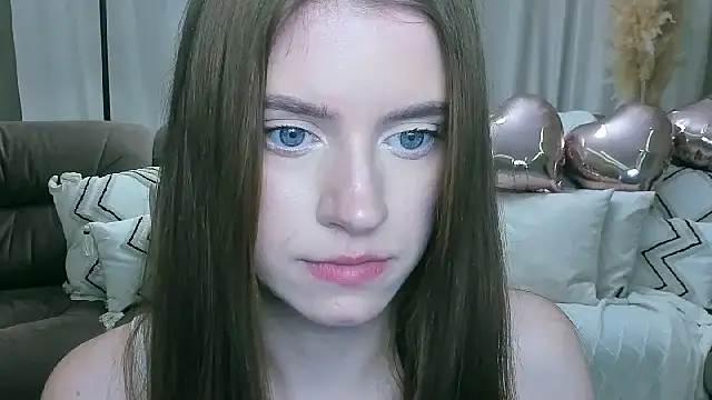 Erica_Kiss' Live XXX Chat