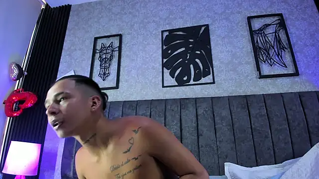 bliinkii_and_luka_ élő XXX-chatje