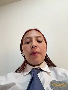 Emily-7_ élő XXX-chatje