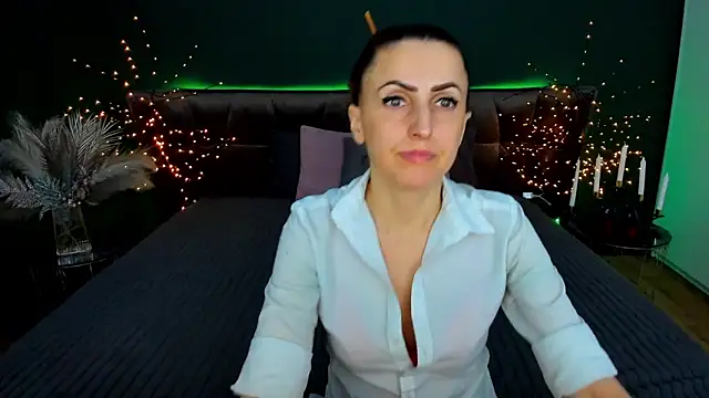 Rebecca_Diamond Adlı Modelin Canlı XXX Sohbeti