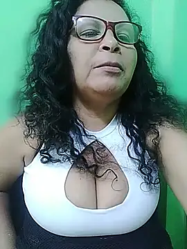 Amarantha25 live XXX chat