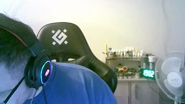 Chat XXX en directo de SirAbuser