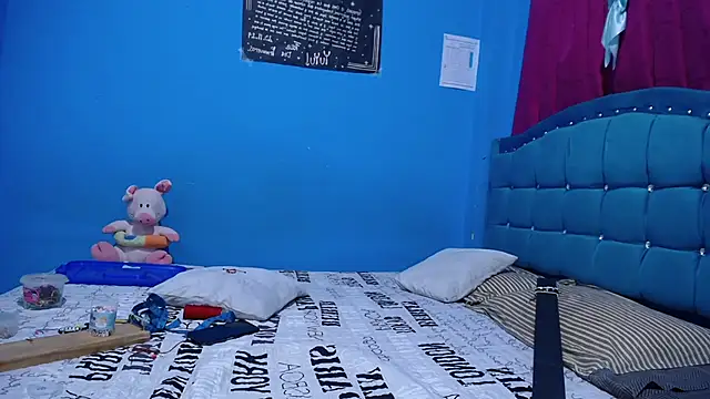 Carolinhe Live XXX Chat