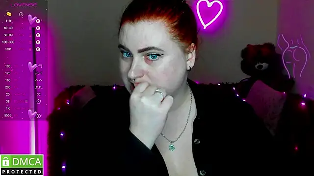 Alicia_love00 élő XXX-chatje