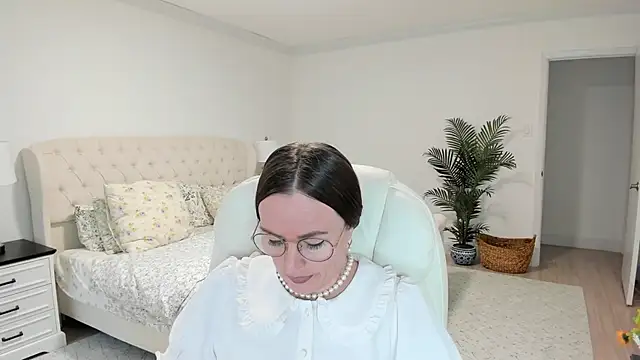 Vika73's Webcam Show