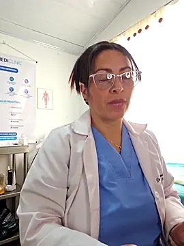 JustSamantha_ Chat XXX in diretta