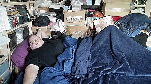 hadeszeuss2 Live XXX Chat