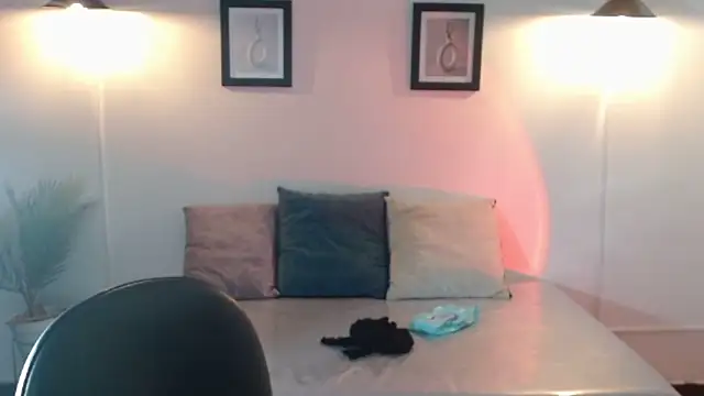 Juliana__lx লাইভ XXX চ্যাট