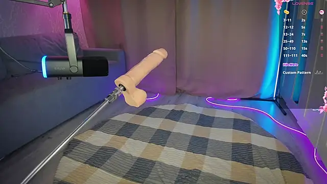 Juicy_Vikki élő XXX-chatje