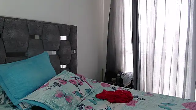 sara_hott_1 Chat XXX live