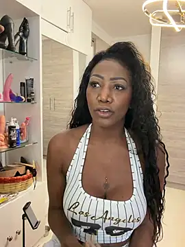 suuki_suukam live XXX chat