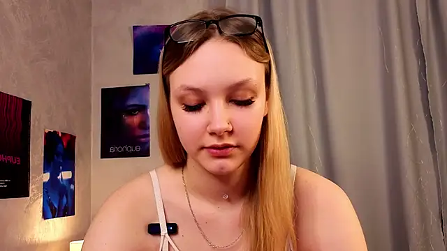 ElissaGlod 即時 XXX 聊天