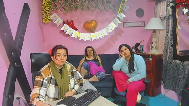 XXX chat uživo modela lesbiancuple