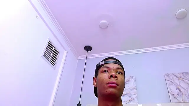 Czat XXX na żywo – Santiago_Ortiz_