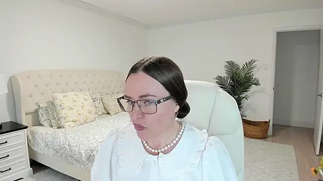 Vika73 网络视讯表演