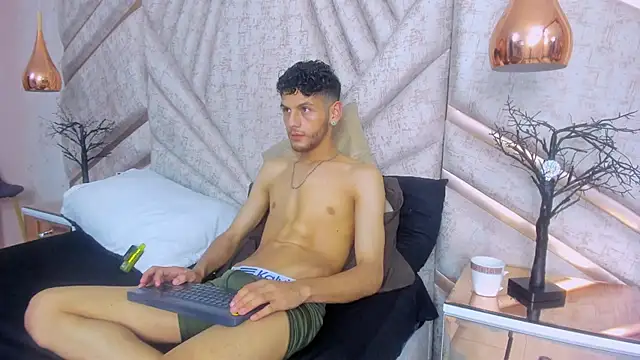 Вебкам-шоу LuckySammer