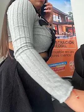 LIZ-06_ Live XXX Chat