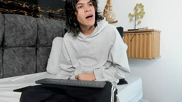 Diamond_twink's Webcam Show