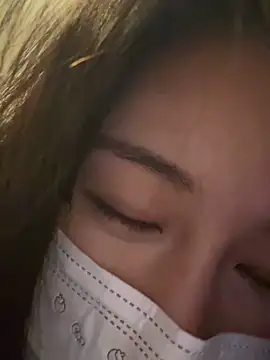 XXX chat uživo modela yiyi_3523