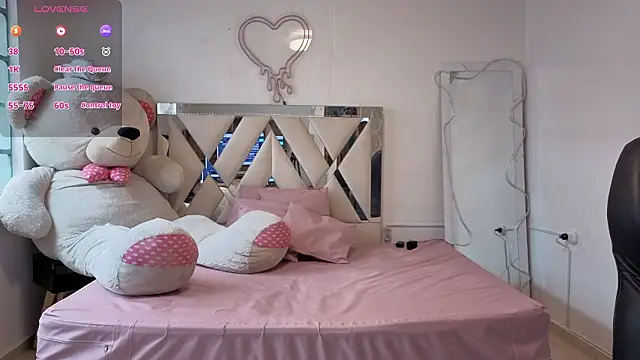 SABRIINA_TAY 现场XXX聊天