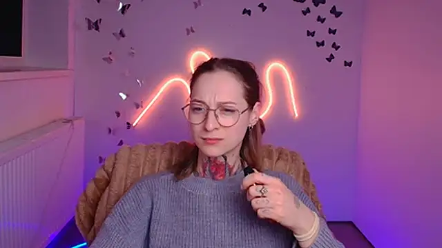 Czat XXX na żywo – Esmi_Winter