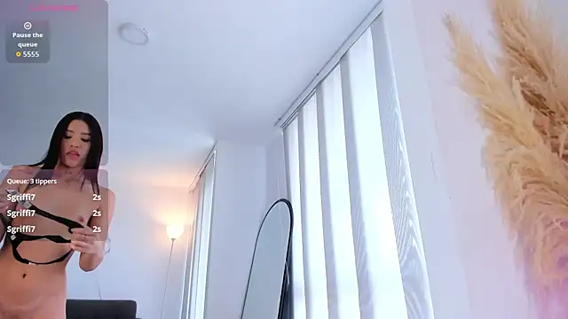 sofiawiliams 即時 XXX 聊天