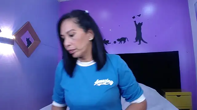 Shanon_mature's Live XXX Chat