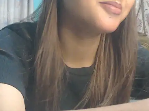 NancyRuvi – Naživo XXX chat