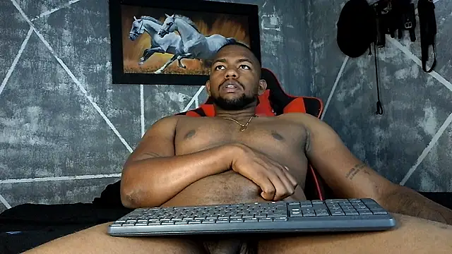 Blackmen1998: διαδικτυακό σόου στην κάμερα