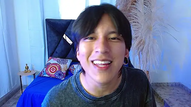 nikoo_18 Show Webcam