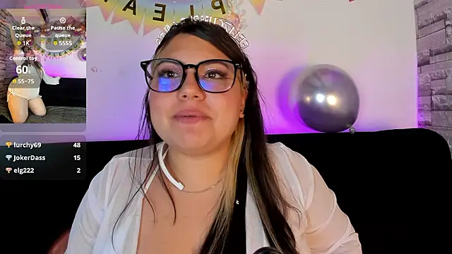 DREAMBOO_ লাইভ XXX চ্যাট