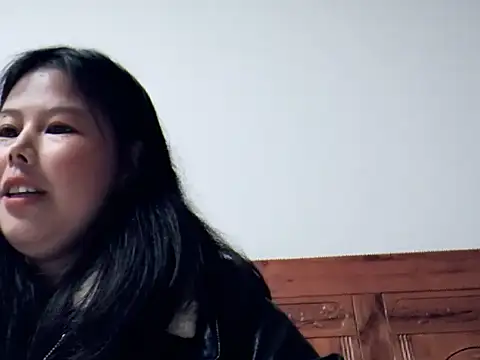 Hannah-33 在線直播表演