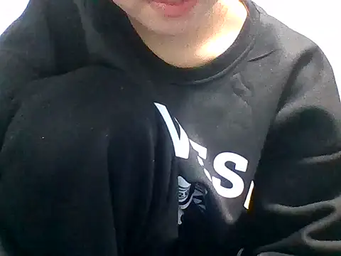 kiraa-007 Show Webcam