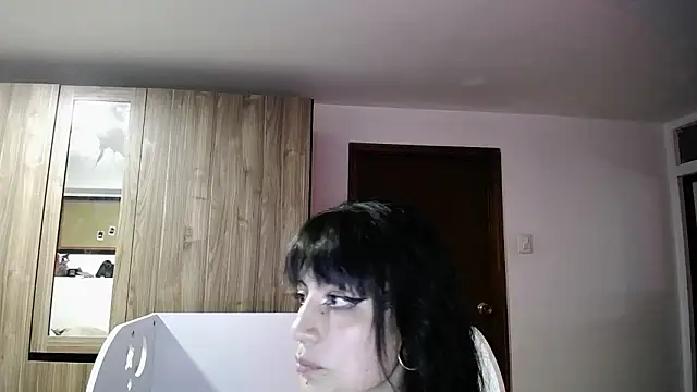 _onthary_6 Chat XXX in diretta