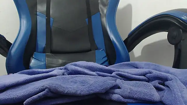 sinay024 在線直播表演